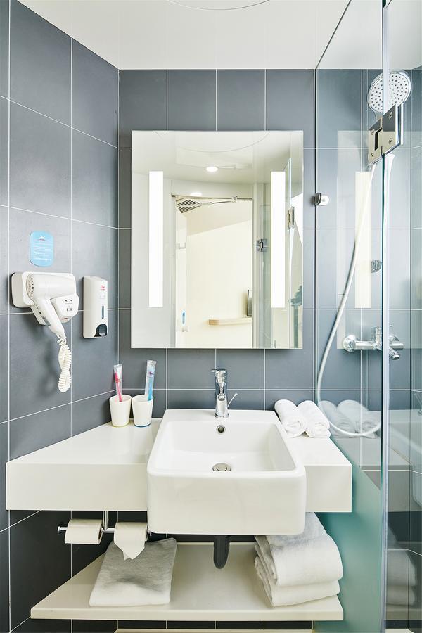 Hotel Hanting Xin Hua Hospital 2*